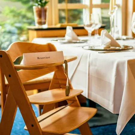 فندق Aquamarin 4*