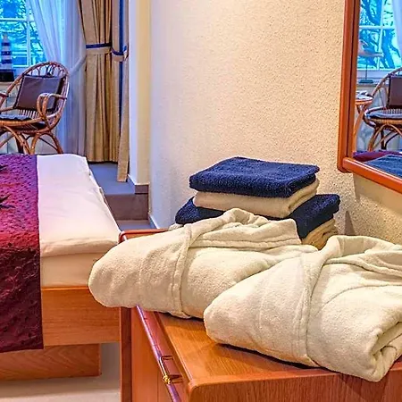 Ξενοδοχείο Aquamarin Ostseebad Kühlungsborn