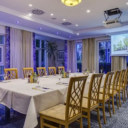 فندق Aquamarin 4*